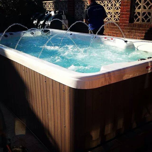 Плавательный спа-бассейн с противотоком Vita Spa XB4 (рис.2)