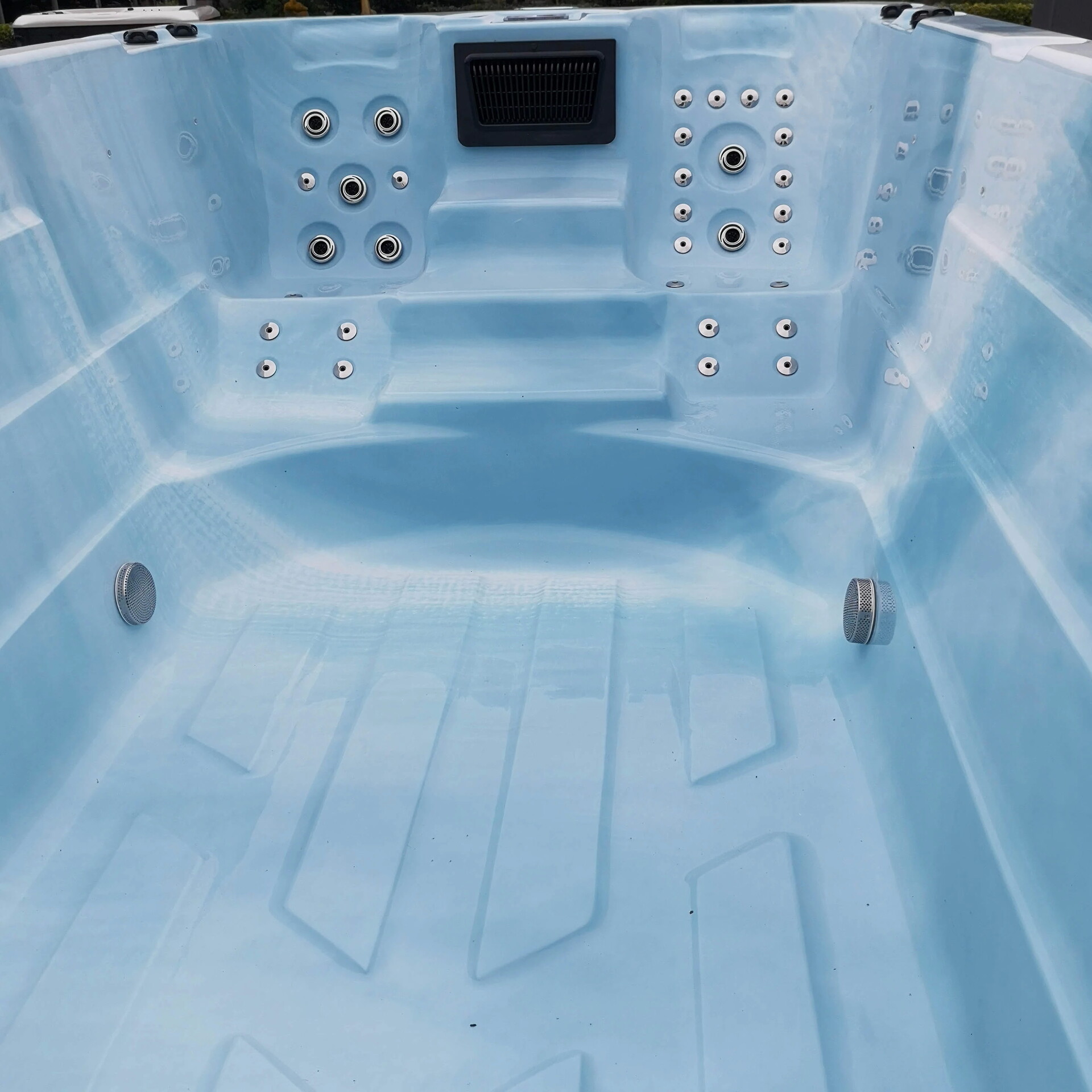 Плавательный бассейн с противотоком Bigeer Вива Swim Spa BG6601 (рис.2)